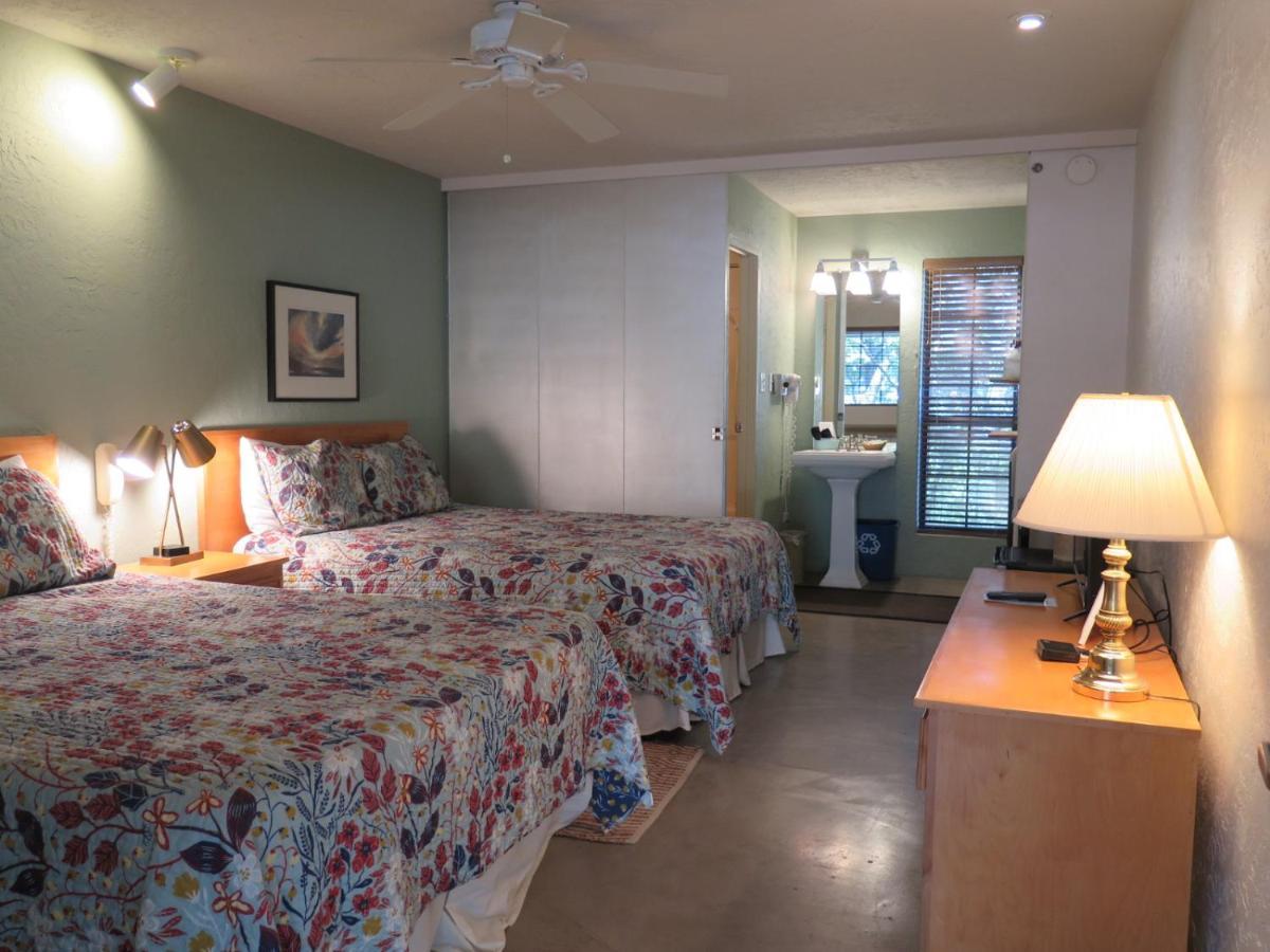 Wimberley Inn Dış mekan fotoğraf