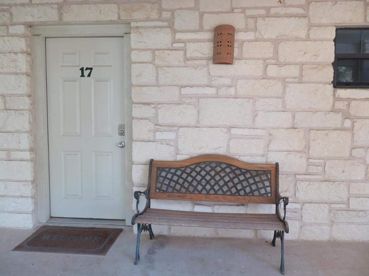 Wimberley Inn Dış mekan fotoğraf